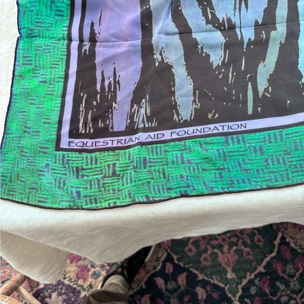 Linda Luster Horse Head Silk Scarf Wrap 2012 24x71 inches 100% Silk Equestrian - Picture 7 of 9